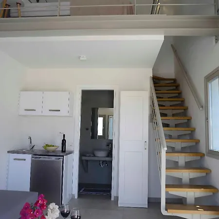 Daire Aplai Dome Oia